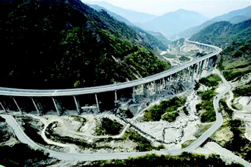 双螺旋隧道 干海子特大桥 穿山盘旋在云端-Notbad 建筑世界