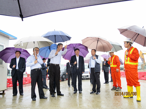 股份公司总裁张宗言到集团公司澳门轻轨项目检