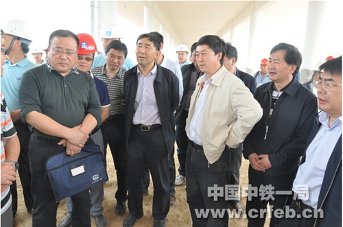 济南铁路局领导带队检查德大铁路工程-Notbad
