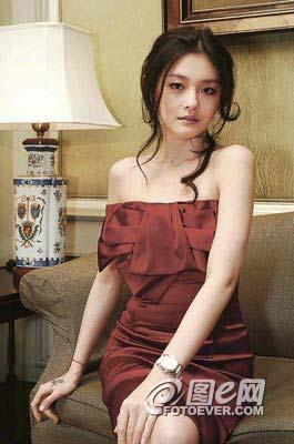 大s巧用香水来打造独一无二女人香